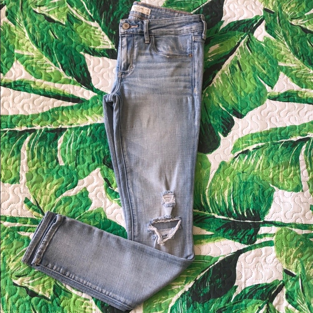 Abercrombie Distressed Skinny Jean